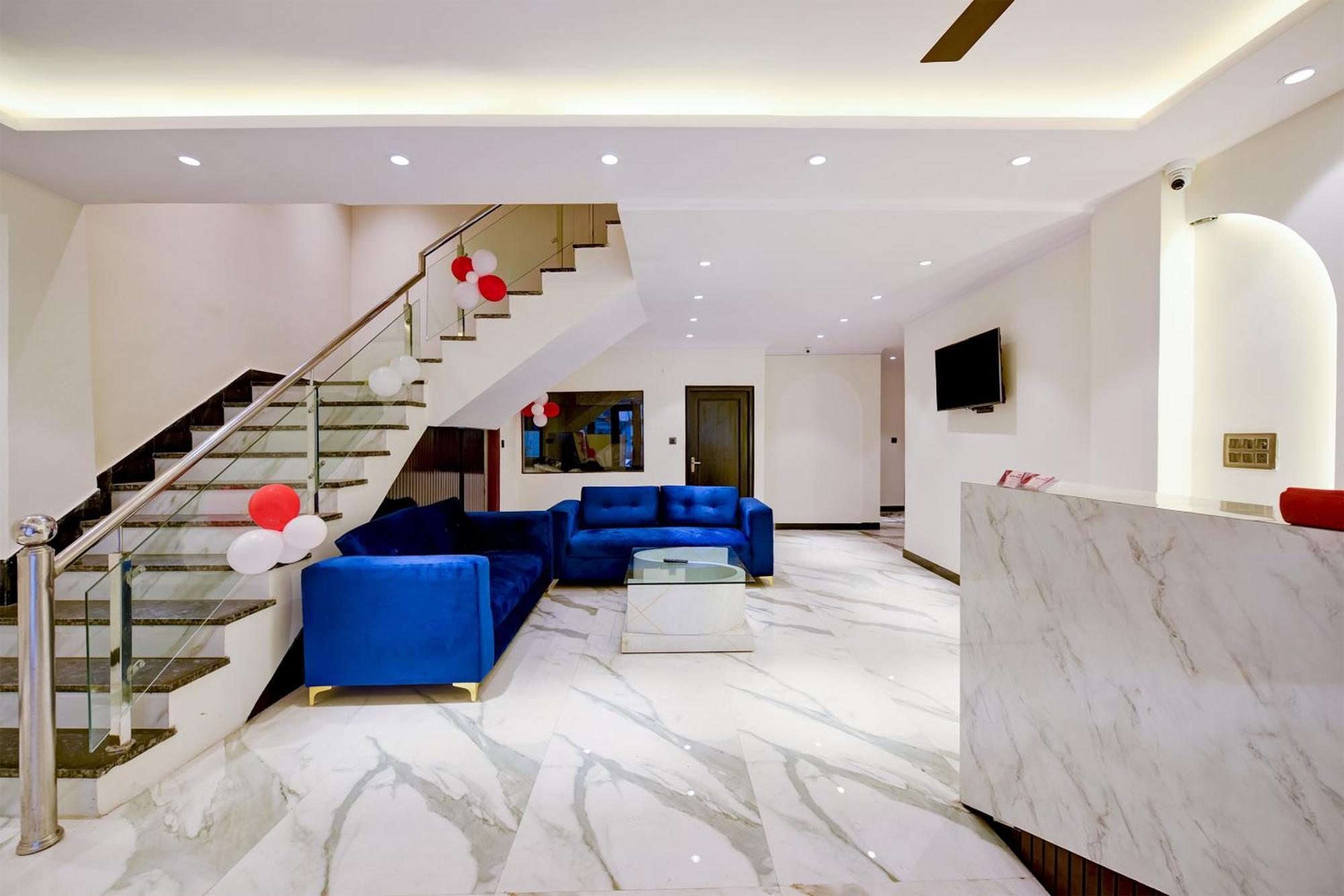 Hotel Surya Plaza New Delhi Extérieur photo