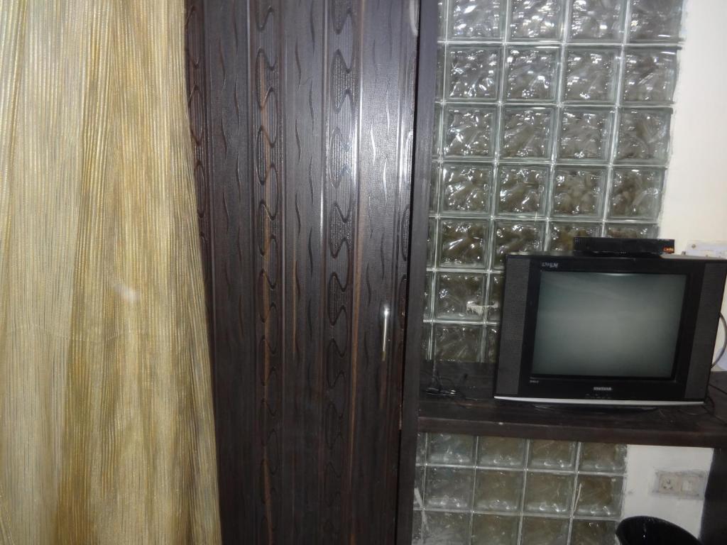 Hotel Surya Plaza New Delhi Extérieur photo